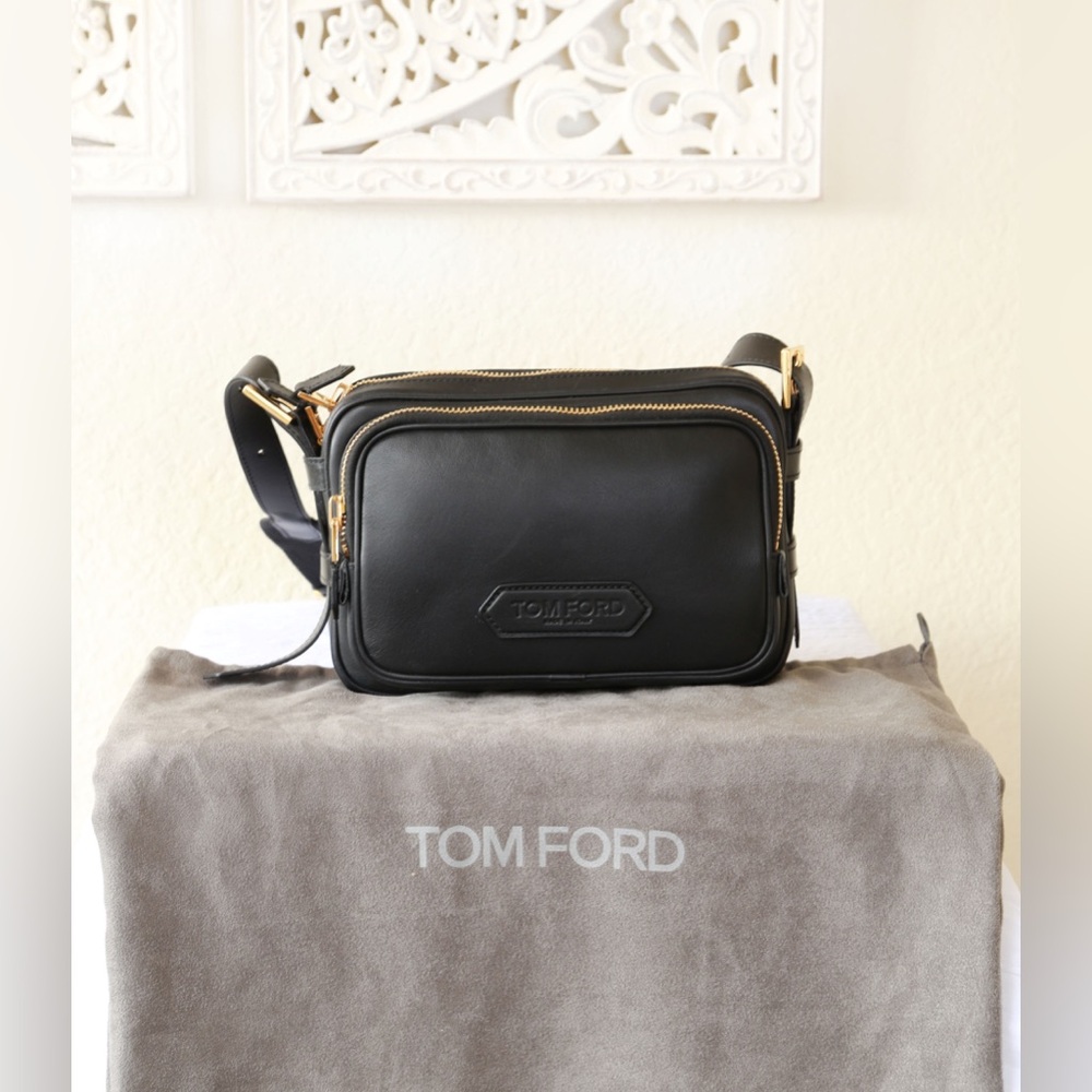 TOM FORD Black and Gold hardware messenger Bag